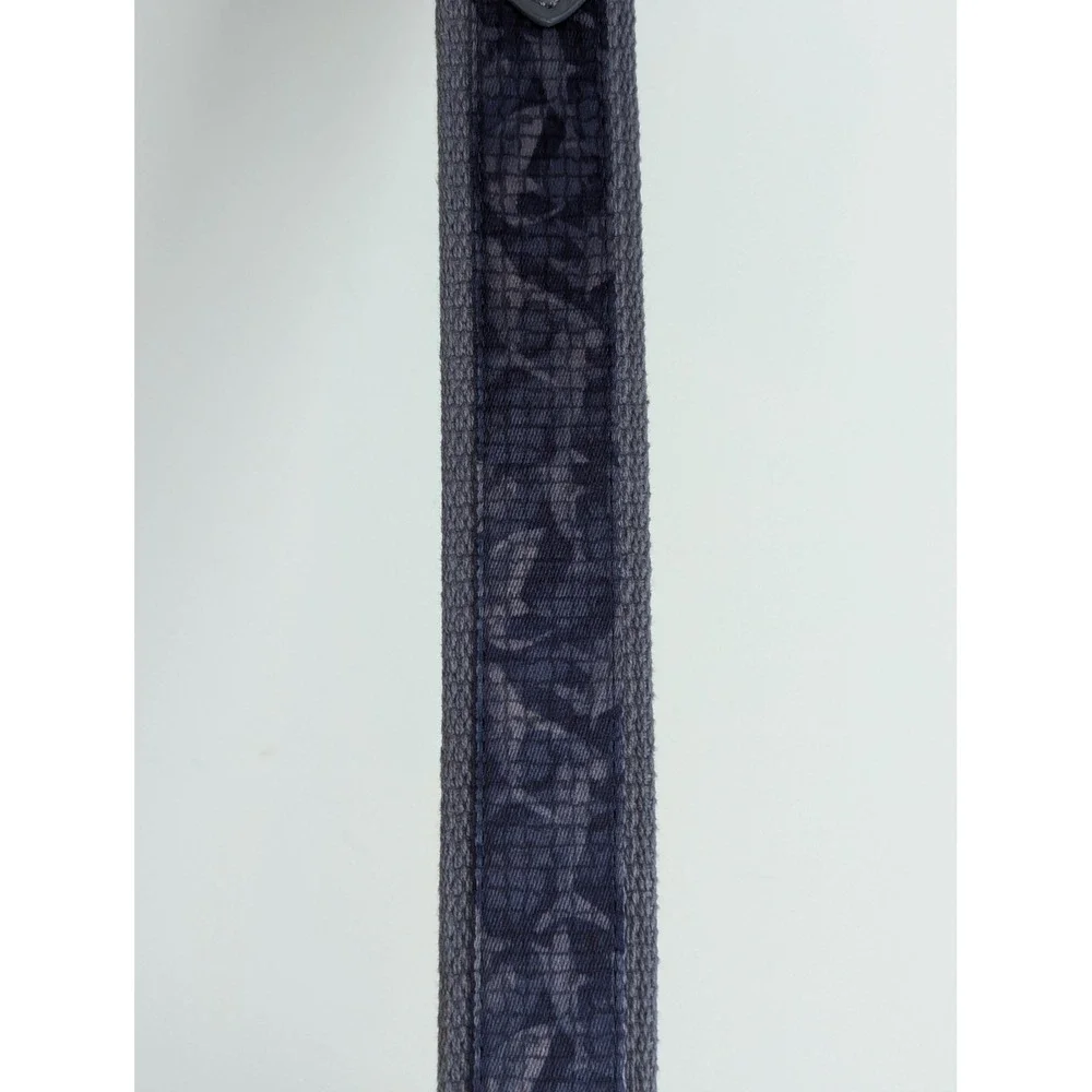 Greg Norman Mens Navy Shark Print Canvas Leather Tab Belt 36 38 Waist